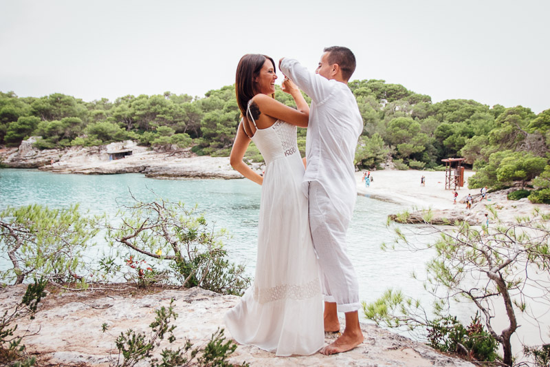 fotografos-post-boda-menorca-playa-cala-turqueta-ciutadella--38